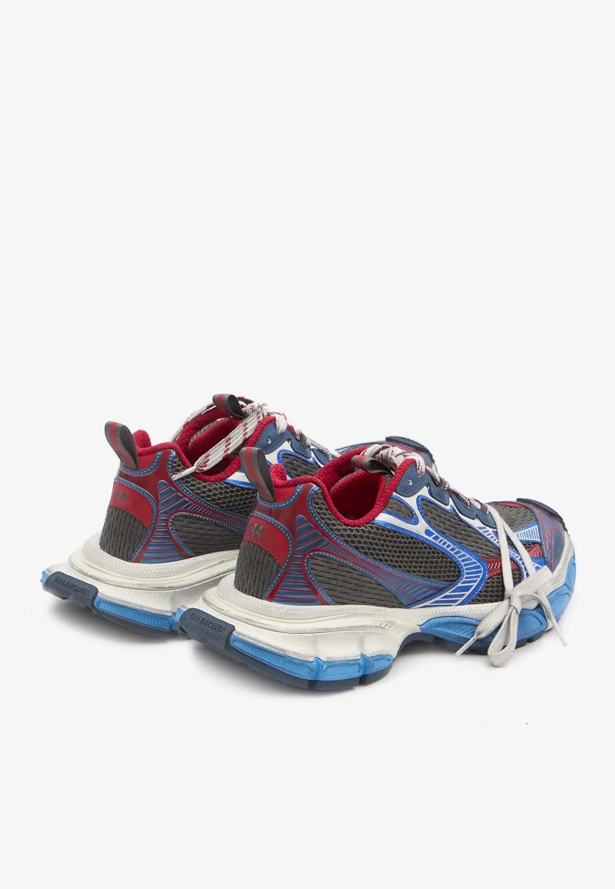 3XL Worn-Out Low-Top Sneakers