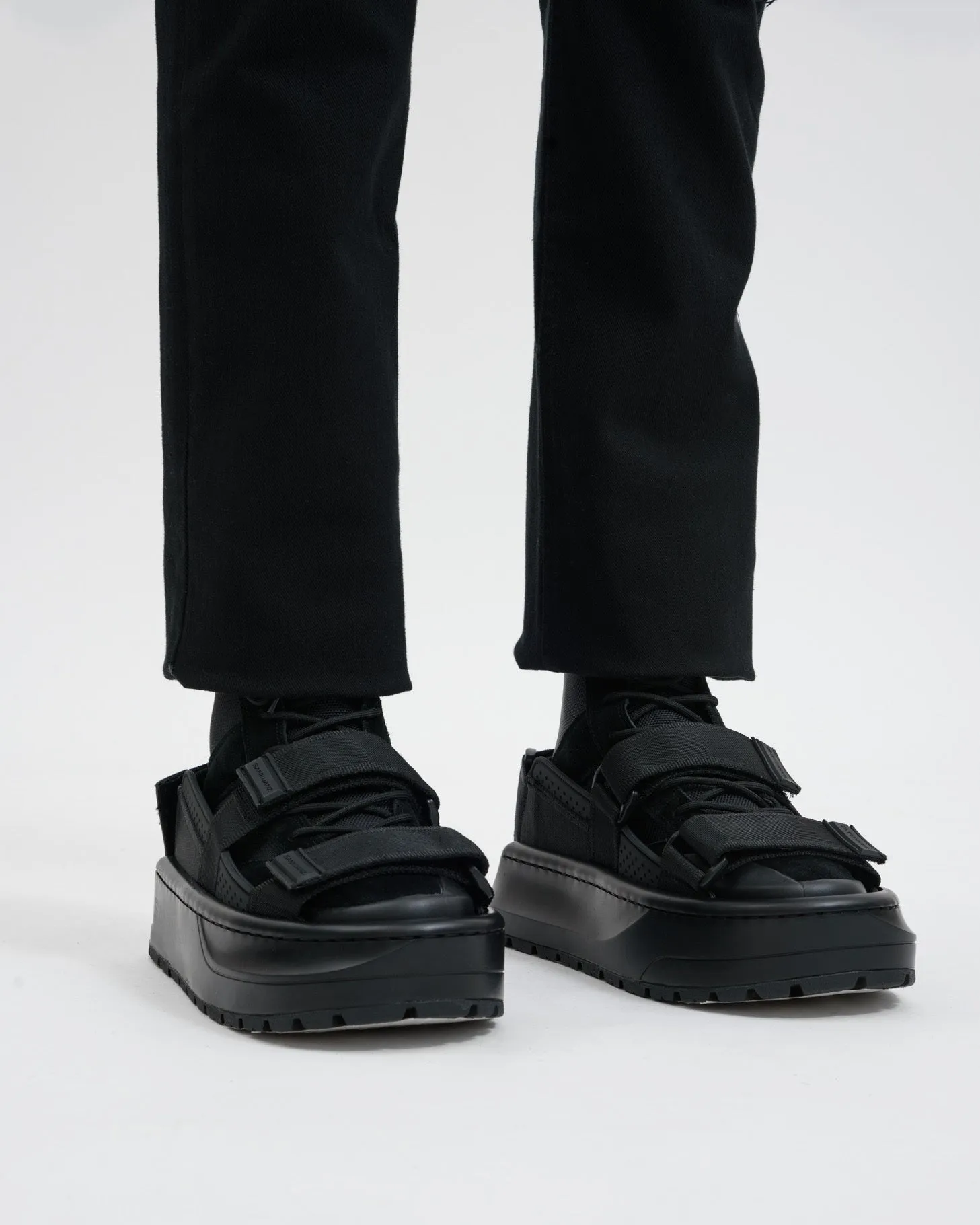 Black Double Sneakers