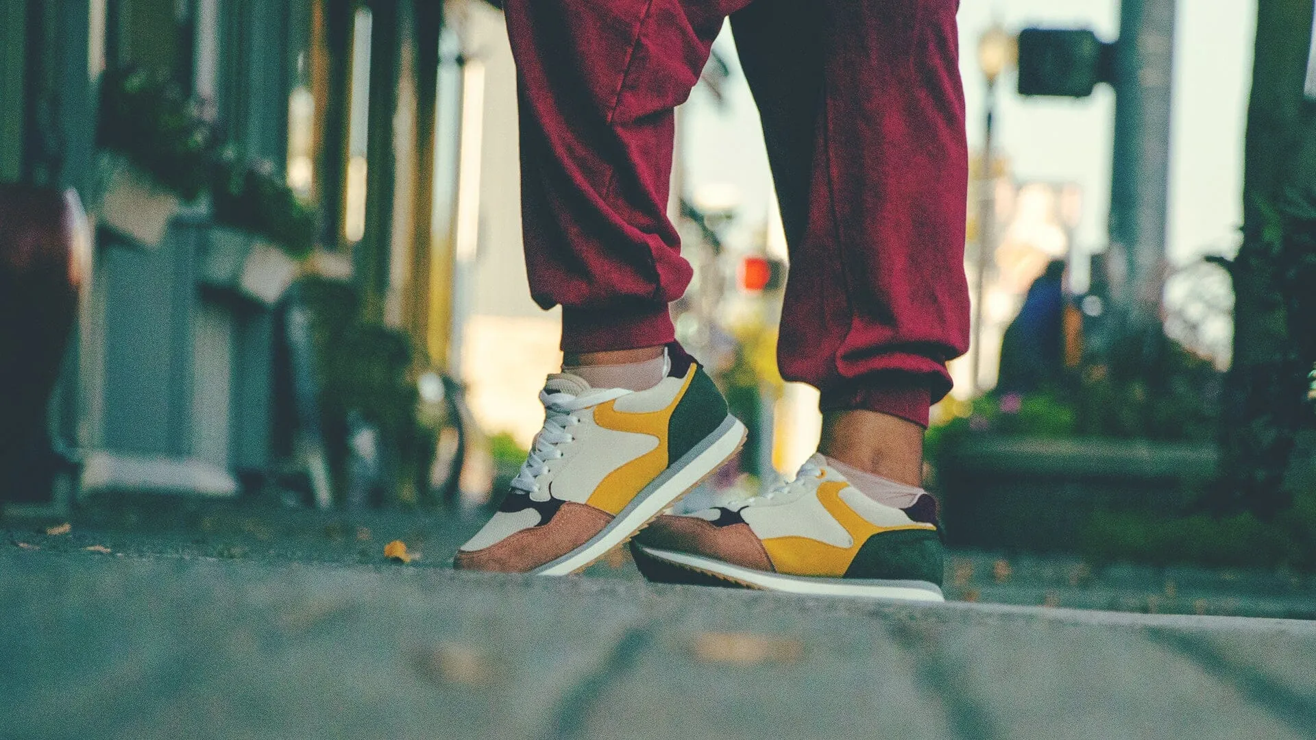 COSMO MULTI-COLOR BLOCK SPORTS SNEAKERS