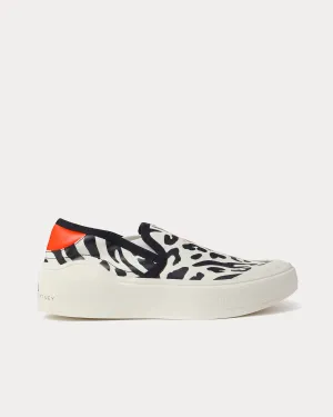 Court Off-White / Core Black / Orange Slip On Sneakers