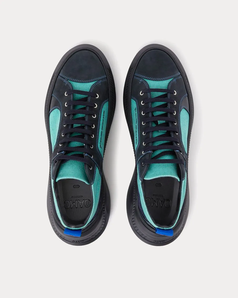 Free Solo Indigo / Granite Green Low Top Sneakers