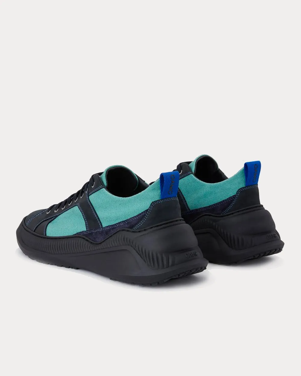 Free Solo Indigo / Granite Green Low Top Sneakers