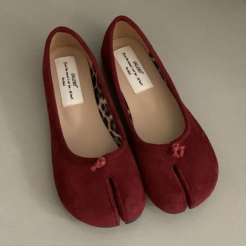 LIZAKOSHT  -  Autumn Women Flat Shoes Fashion Split Toe Shallow Slip On Mary Jane Shoes Soft Flat Heel Outdoor Dress Single Shoes New
