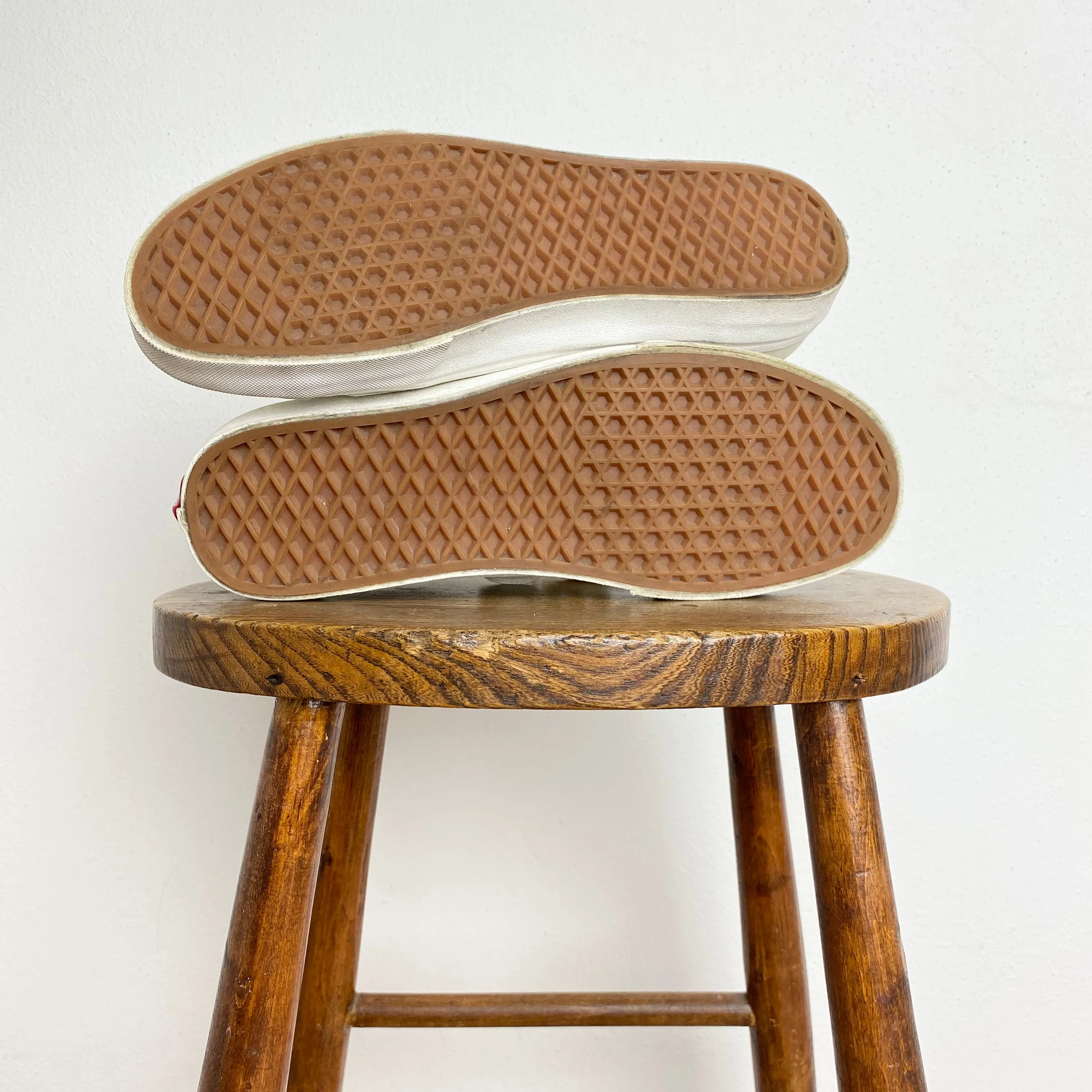 Old Skool Lace-up Sneakers #576