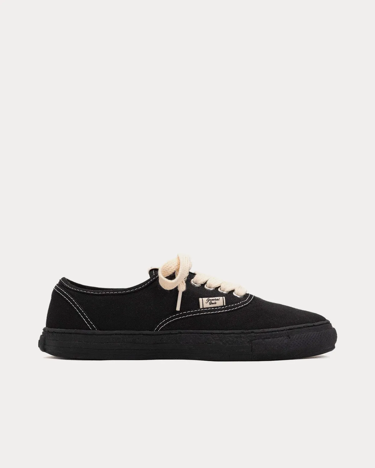 Past Sole 5 Canvas Black / Black Low Top Sneakers
