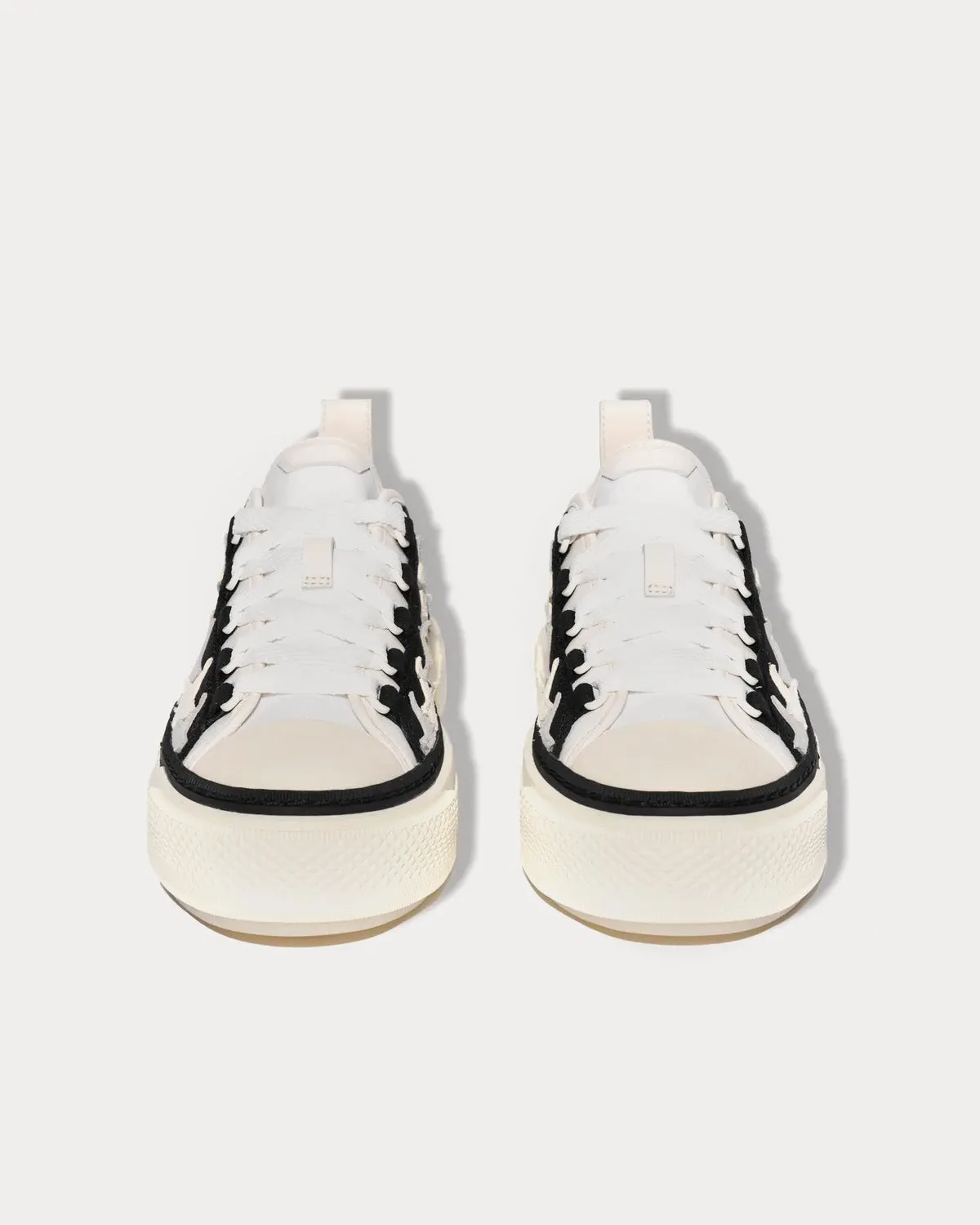 Stars Court Low Black / White Low Top Sneakers