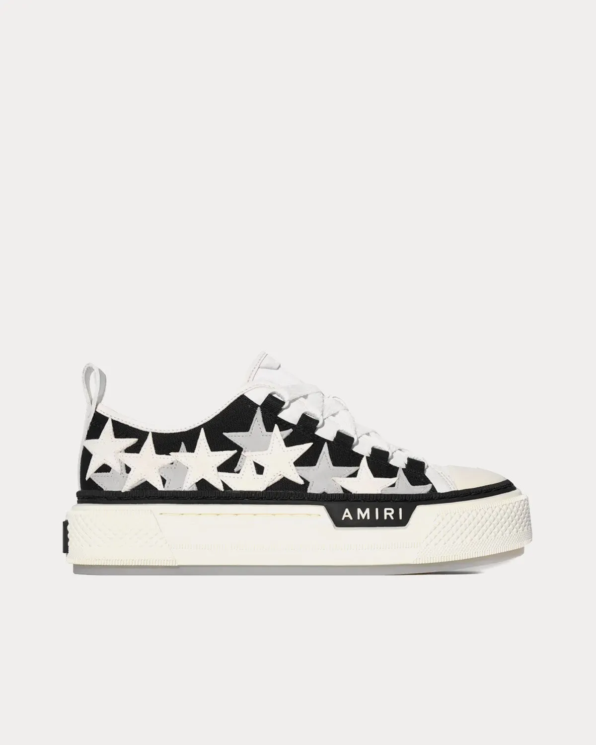 Stars Court Low Black / White Low Top Sneakers