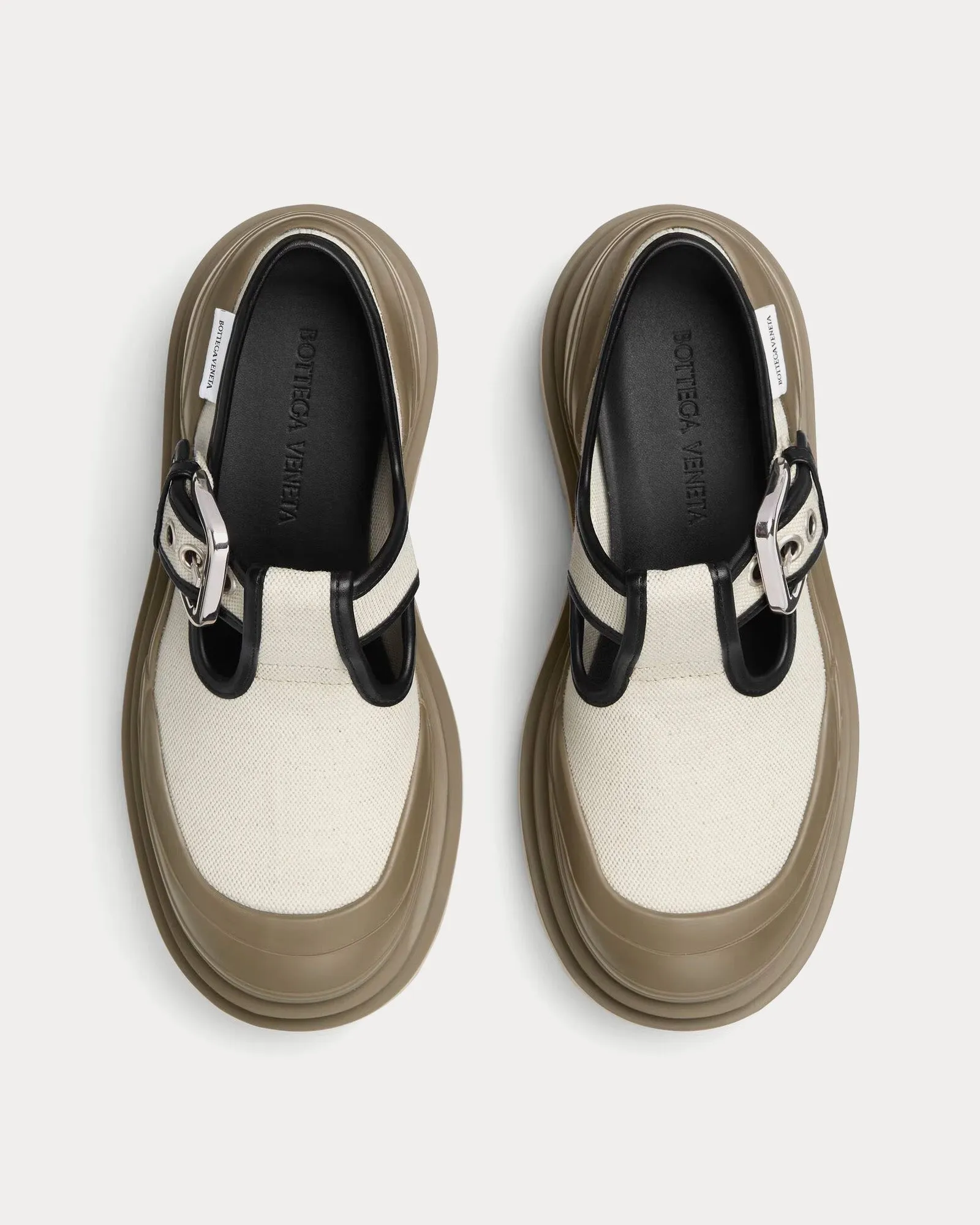 Trek Mary-Jane Natural / Black / Liana Slip Ons