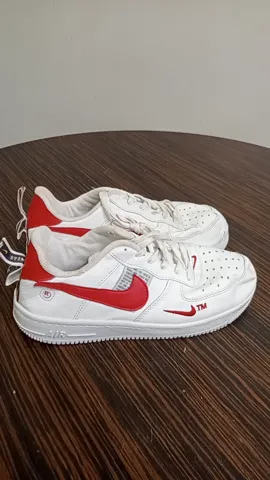 VINTAGE NIKE  JOGGERS & SNEAKERS - 10 PCS